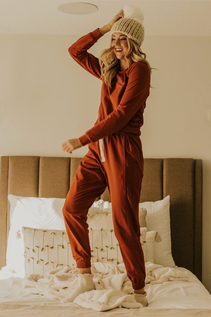 Get Cozy in the Perfect Sweatsuits for Fall