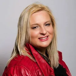 Suzy Tamasy
